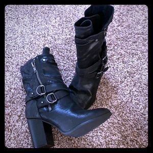 Black bootie
